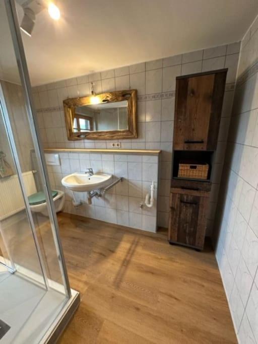 Charmante Farbenfrohe Wohnung Fuer Zwei Fischbachau Exterior foto
